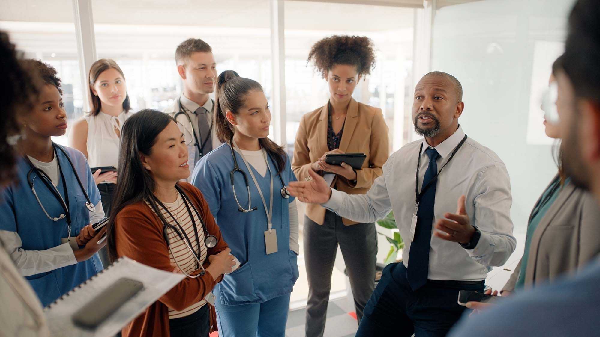 Main-Image-Lifecycle-Aware-Risk-Management-in-Life-Sciences